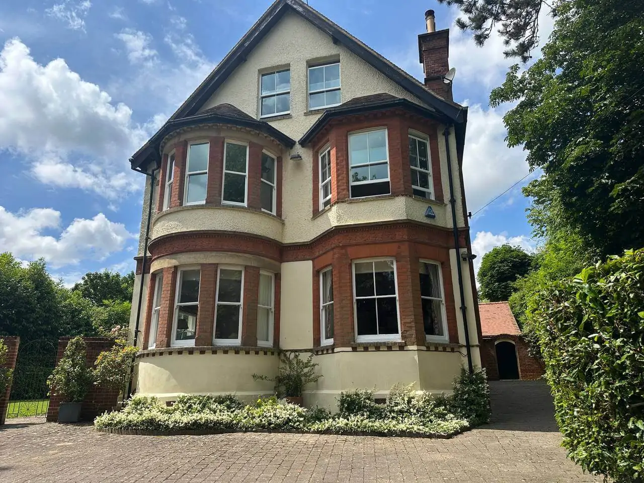 Bishop’s Stortford sash window reglazing with vacuum double glazing