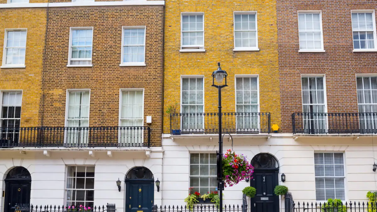 Standard Window Sizes in the UK: A Complete Guide by Era and Property Type